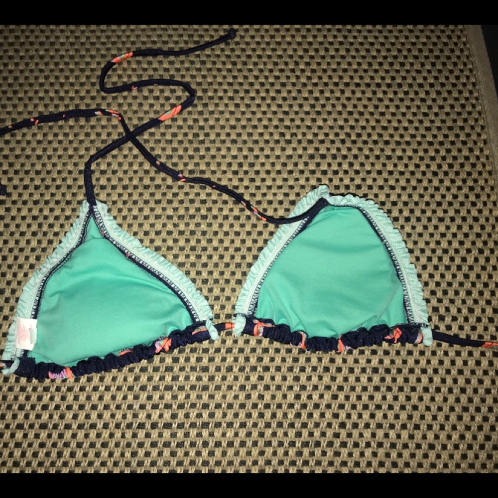 Patterned bikini - Picture 3 of 4